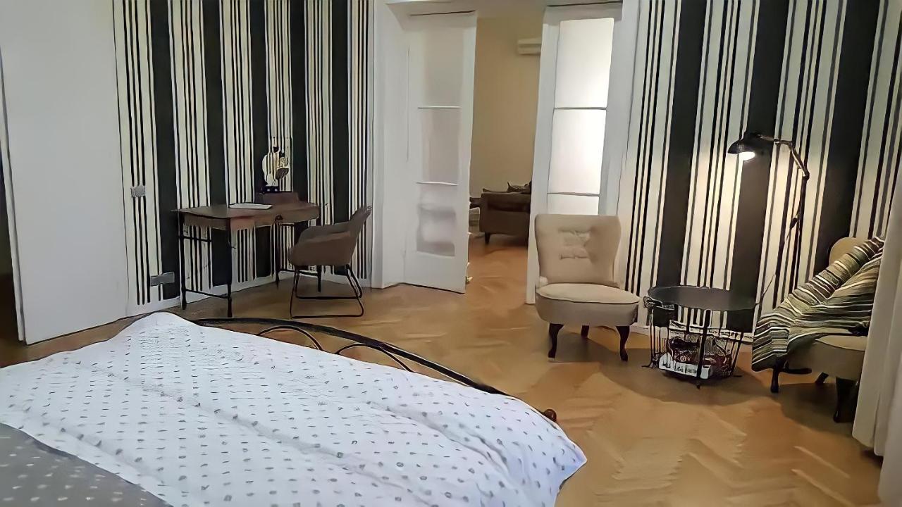 טימישוארה Belle Vue Ultracentral Apartments מראה חיצוני תמונה